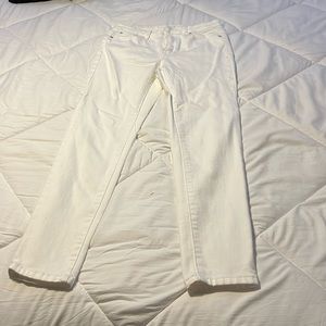 White skinny jeans